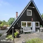 C11228-hemmet-graevlingevej-19 *